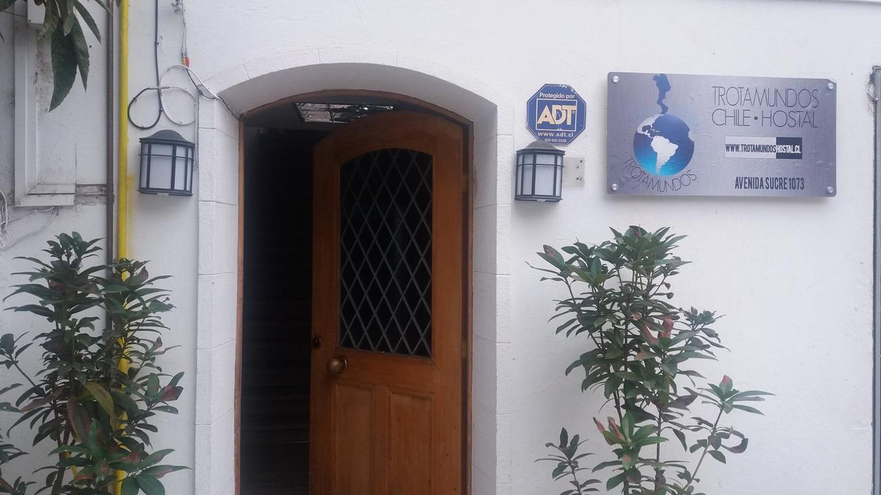 Trotamundos Hostal Σαντιάγκο Εξωτερικό φωτογραφία