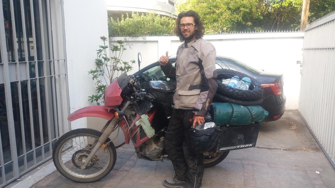 Trotamundos Hostal Σαντιάγκο Εξωτερικό φωτογραφία